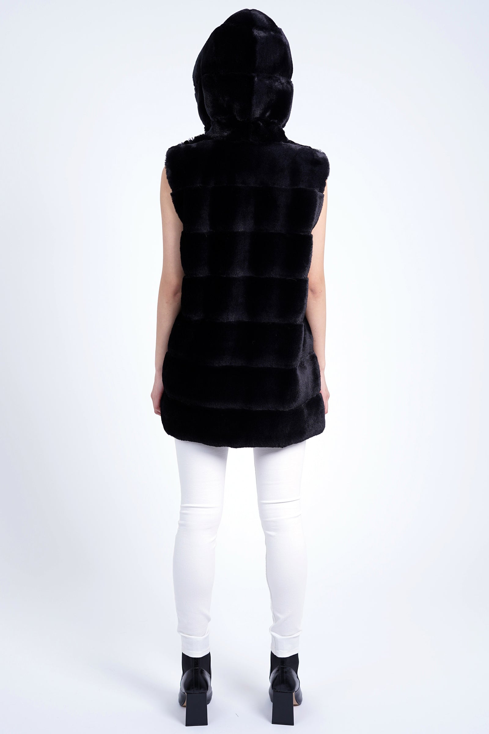 Love Token Alina Faux Fur Vest – Love Token US