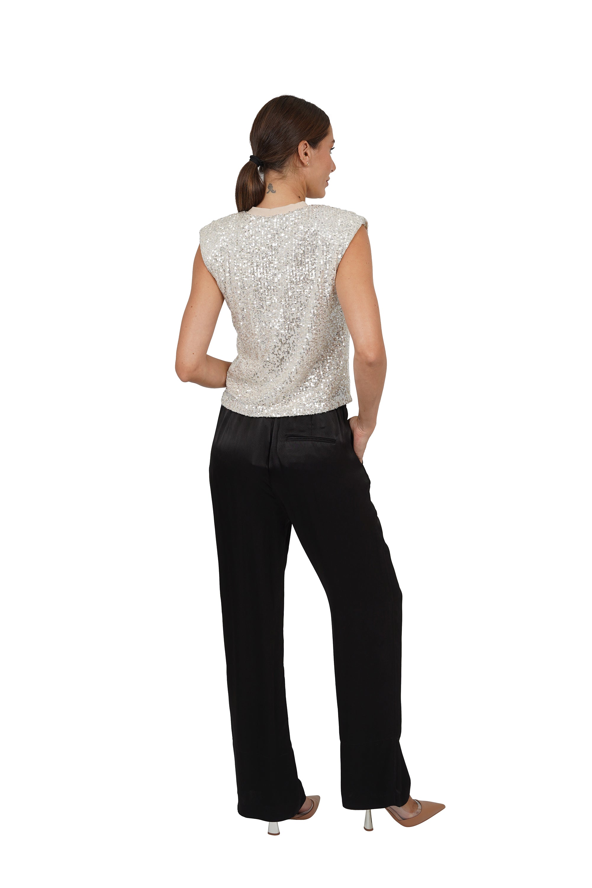 BUTTONED CONTOUR TOP SCARLET