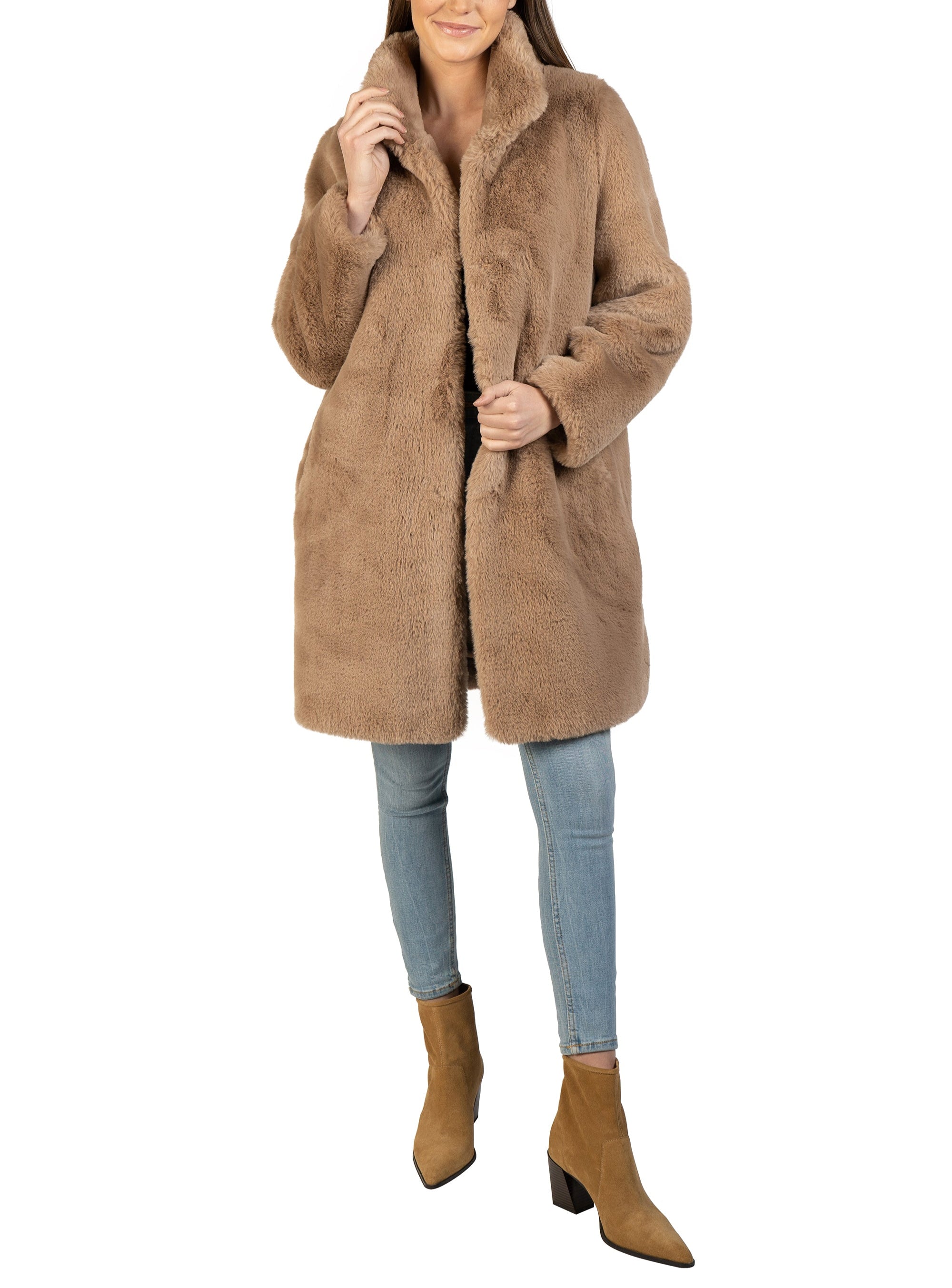 Love Token Women's Turner Faux Fur Coat