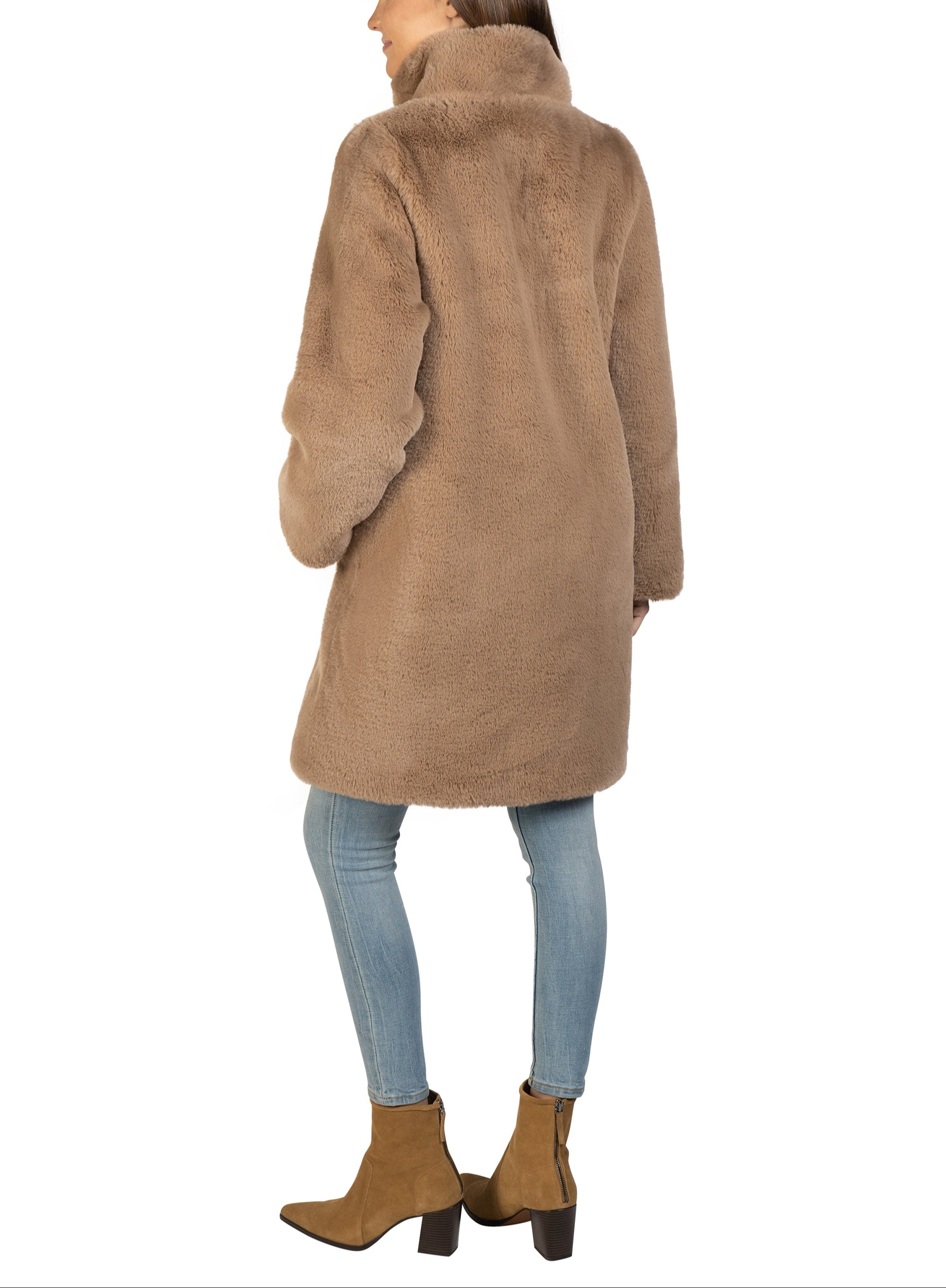 Love Token Women's Turner Faux Fur Coat