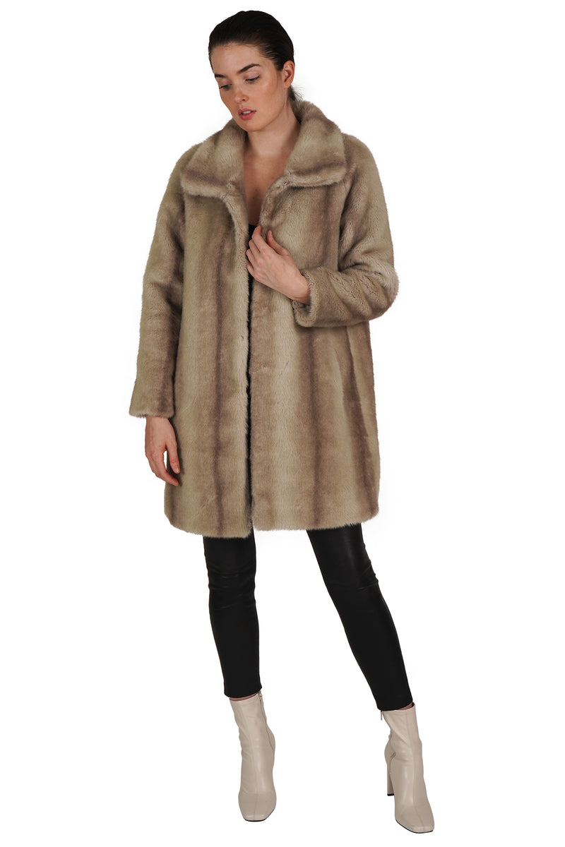 Love token faux fur coat 2025